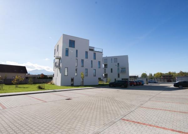 Moderný byt s terasou na prenájom - Victory Port Palúdzka