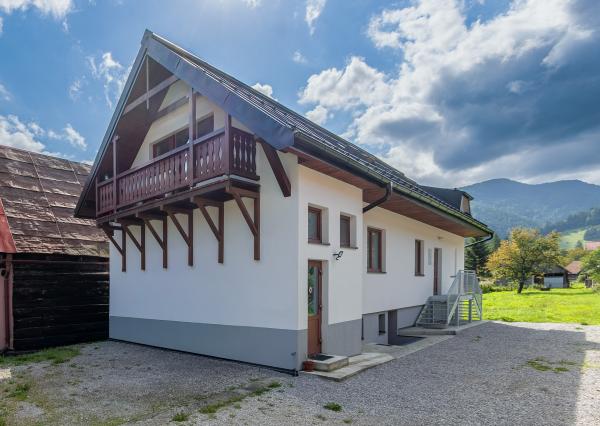 Rodinný dom s dvomi bytmi – Hubová, okres Ružomberok