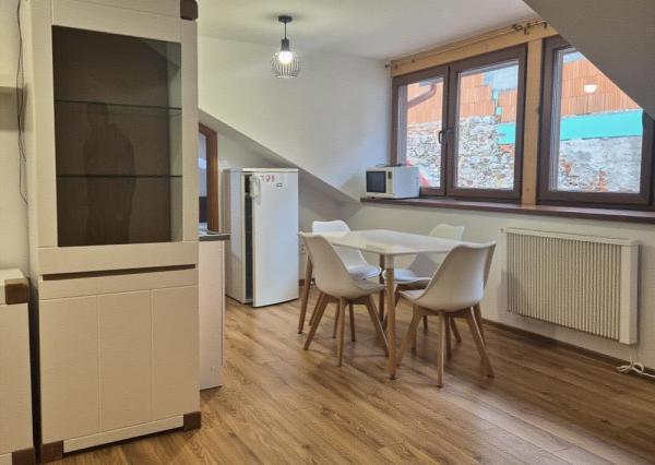 Prenájom 2,5-izbového bytu v úplnom centre Liptovského Mikuláša – Námestie osloboditeľov