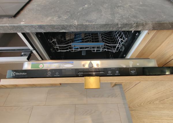 2-Room Apartment for Rent in Podbreziny