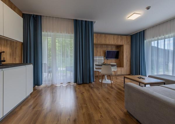 Luxusný horský dvojspálňový apartmán s parkovacím státím v lyžiarskom stredisku Jasná