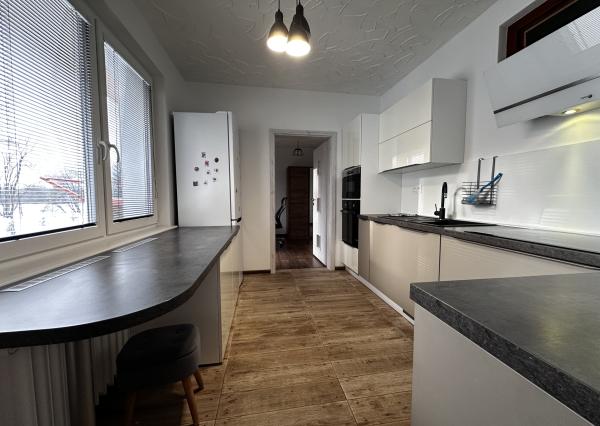 4-izbový byt na prenájom, komplet zariadený, LM