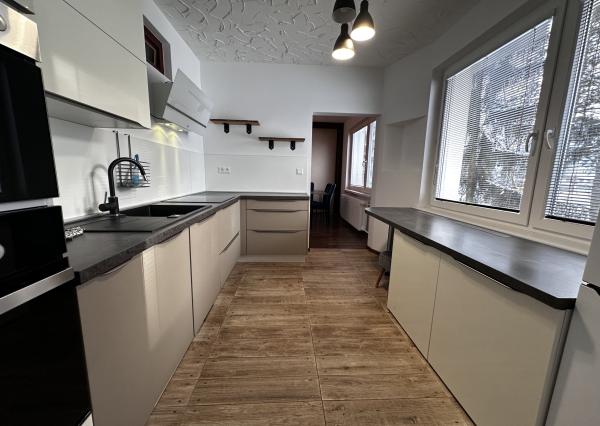 4-izbový byt na prenájom, komplet zariadený, LM
