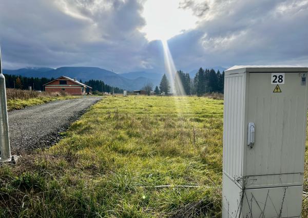 NOVÁ CENA | Pozemok na výstavbu domu pri lese – Jamník, 722 m²