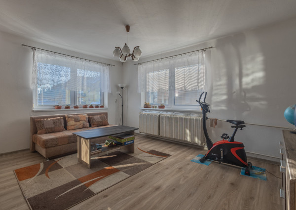 Znížená cena! Dom + veľký pozemok, výborná poloha /Liptov/