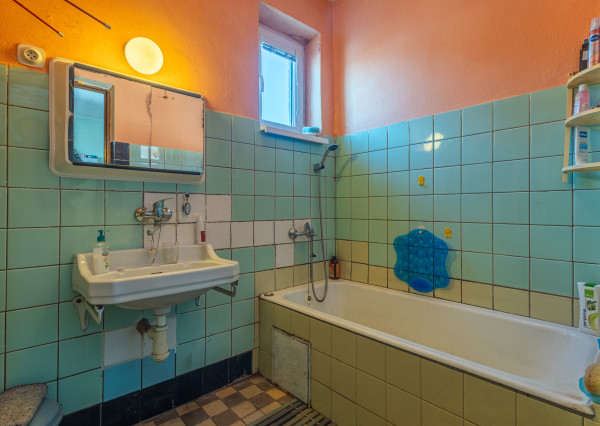 Znížená cena! Dom + veľký pozemok, výborná poloha /Liptov/