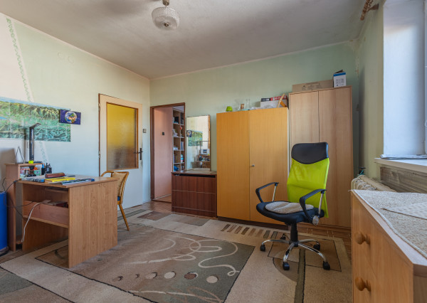 Znížená cena! Dom + veľký pozemok, výborná poloha /Liptov/