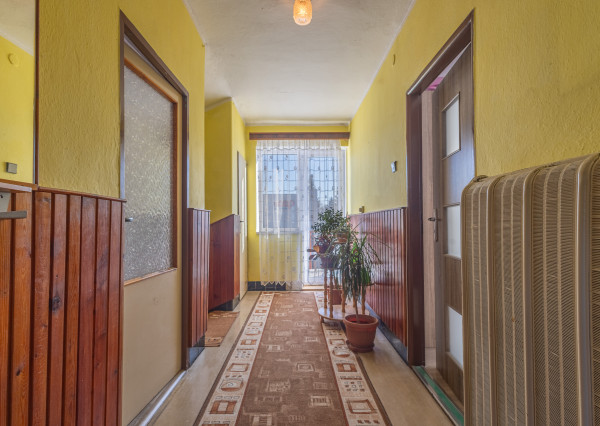 Znížená cena! Dom + veľký pozemok, výborná poloha /Liptov/