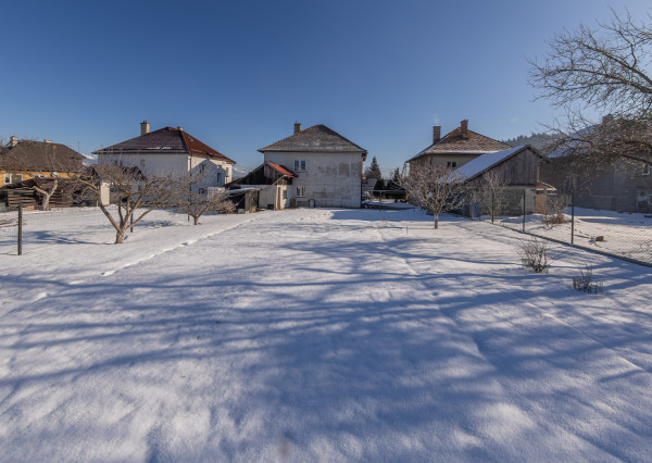 Znížená cena! Dom + veľký pozemok, výborná poloha /Liptov/