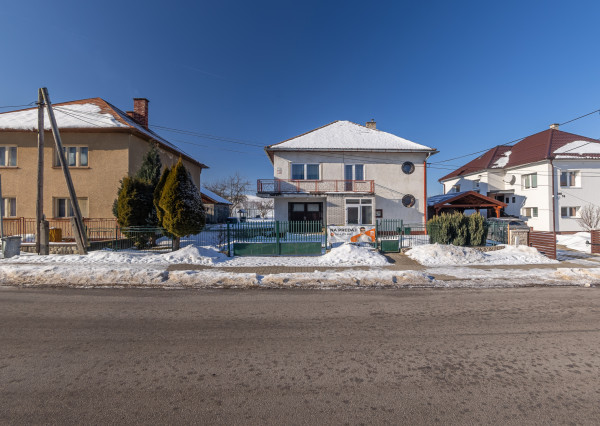 Znížená cena! Dom + veľký pozemok, výborná poloha /Liptov/