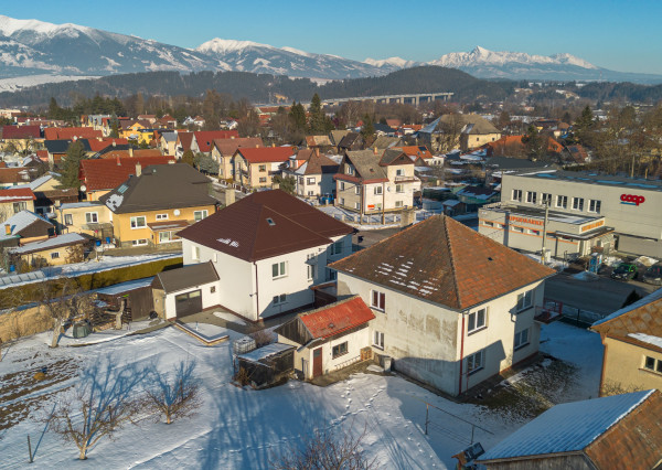 Znížená cena! Dom + veľký pozemok, výborná poloha /Liptov/