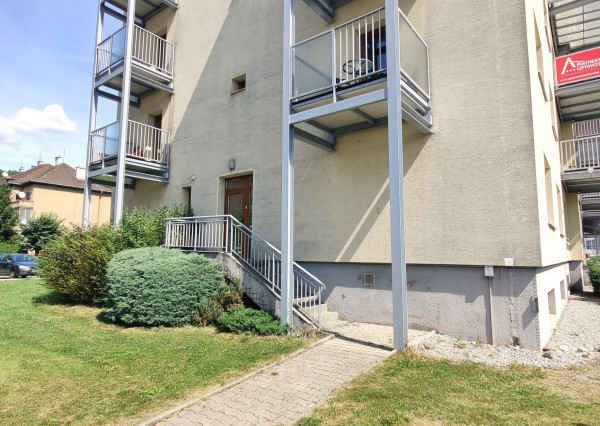 Veľkorysý 4 izbový byt na bývanie aj podnikanie