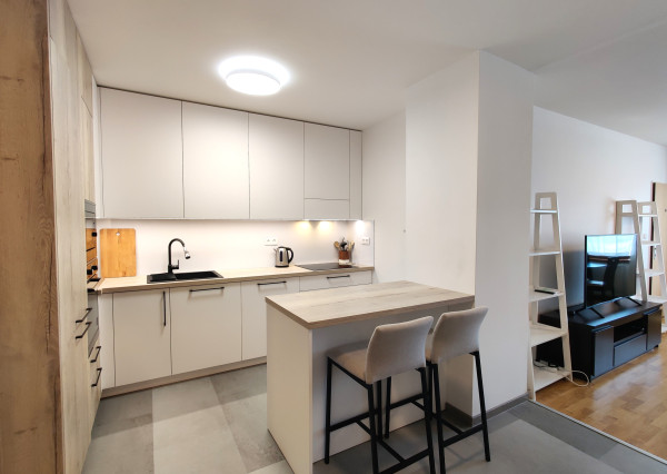 Veľkorysý 4 izbový byt na bývanie aj podnikanie