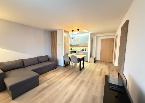 Na prenájom 2-izbový byt v rodinnom dome