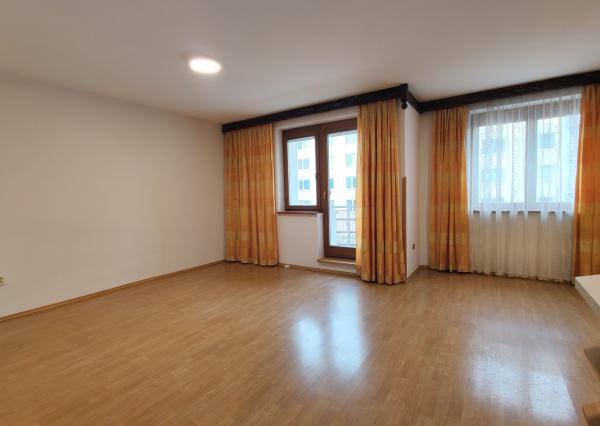 2-izbový byt na prenájom, Liptovský Mikuláš (Nábrežie)