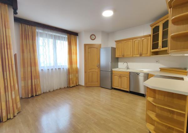 2-izbový byt na prenájom, Liptovský Mikuláš (Nábrežie)