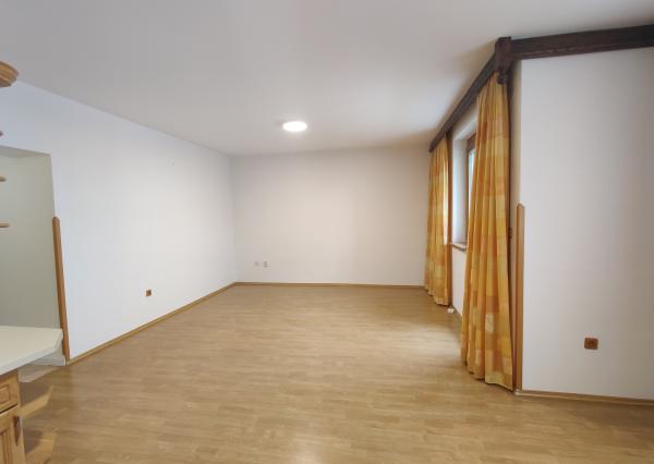 2-izbový byt na prenájom, Liptovský Mikuláš (Nábrežie)