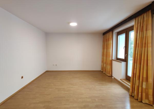 2-izbový byt na prenájom, Liptovský Mikuláš (Nábrežie)