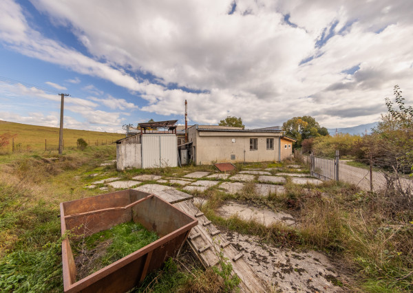 Na predaj rozsiahly objekt na podnikanie v Liskovej