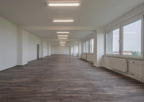 Prenájom obchodných a administratívnych priestorov – Martin, Sever