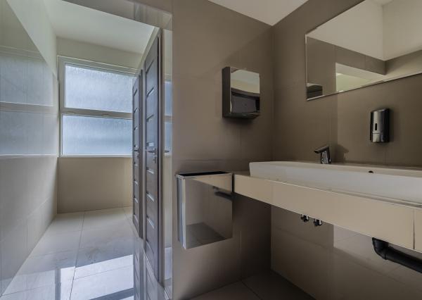 Prenájom obchodných a administratívnych priestorov – Martin, Sever