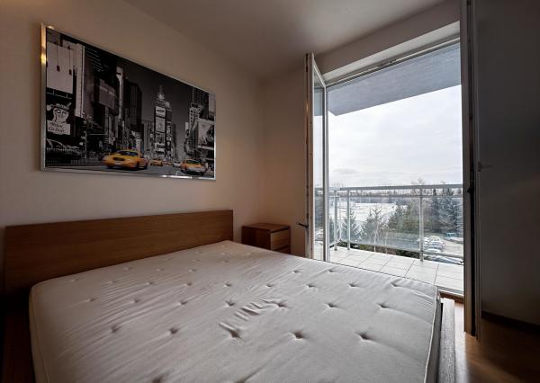 2i byt Liptovský Mikuláš centrum | 2 balkóny | zariadený