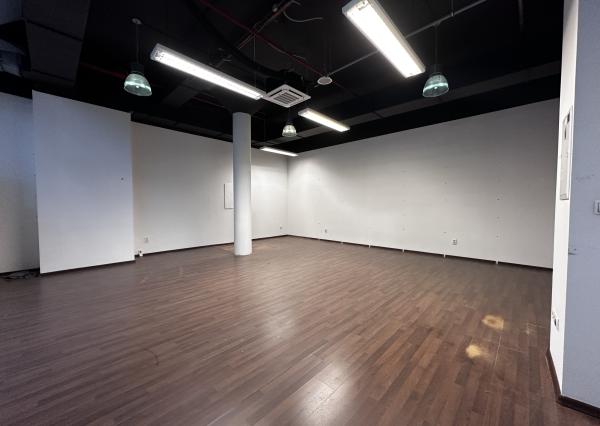 Obchodné priestory v Jasná Shopping City, Liptovský Mikuláš