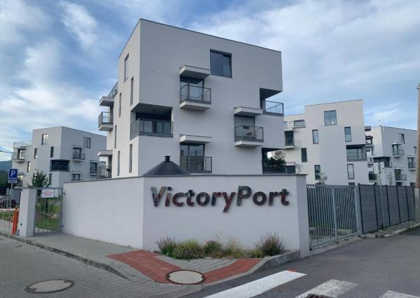 Prenájom 2 parkovacie miesta vo Victory Porte, Palúdzka