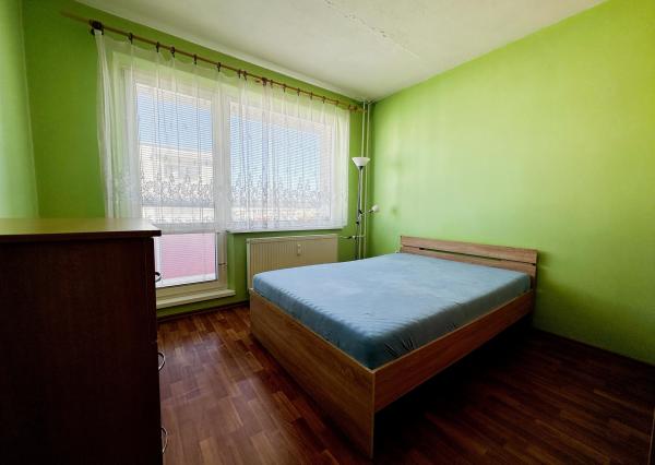 Na Predaj priestranný 4-izbový byt s výmerou 79,8 m² centrum