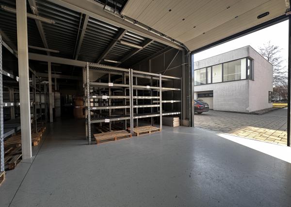 Prenájom haly 200 m² s možnosťou rozšírenia – Residence Real