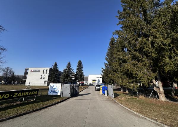 Prenájom haly 200 m² s možnosťou rozšírenia – Residence Real