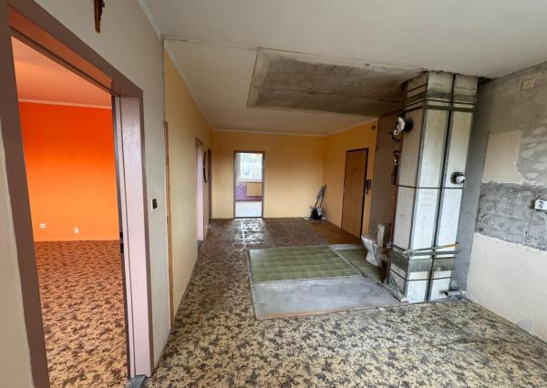 Priestranný 3-izbový byt v Liptovskom Hrádku na predaj