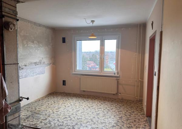 Priestranný 3-izbový byt v Liptovskom Hrádku na predaj