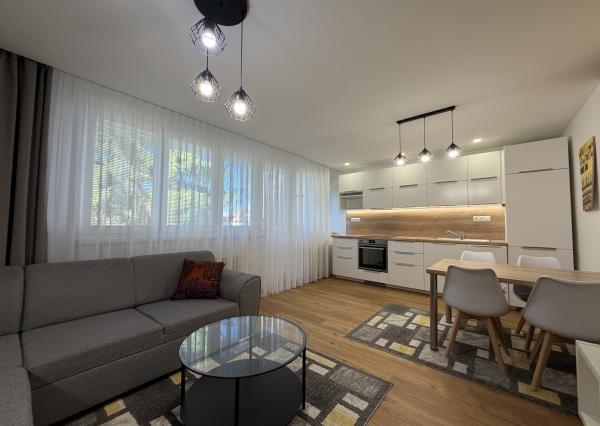 Na prenájom 3- izbový byt s garážou