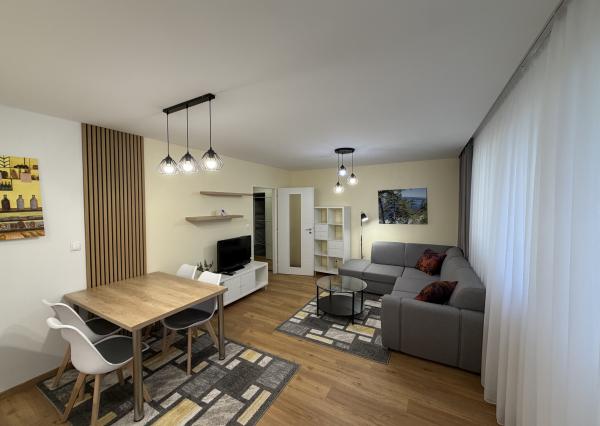 Na prenájom 3- izbový byt s garážou