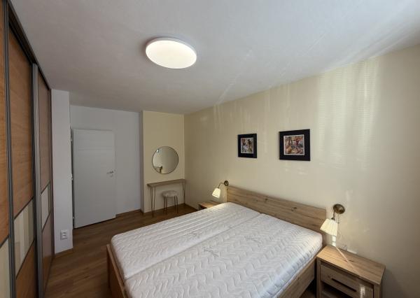 Na prenájom 3- izbový byt s garážou