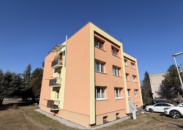 Na prenájom 3- izbový byt s garážou