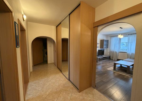 Na prenájom 4- izbový byt v Liptovskom Mikuláši