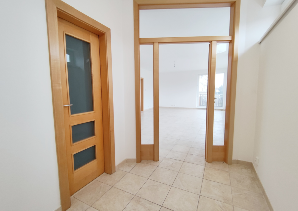 Na predaj 3-izbový byt, Liptovský Mikuláš - Nábrežie