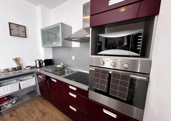 Prenájom Útulný 2-izbový byt s balkónom a parkovacím miestom