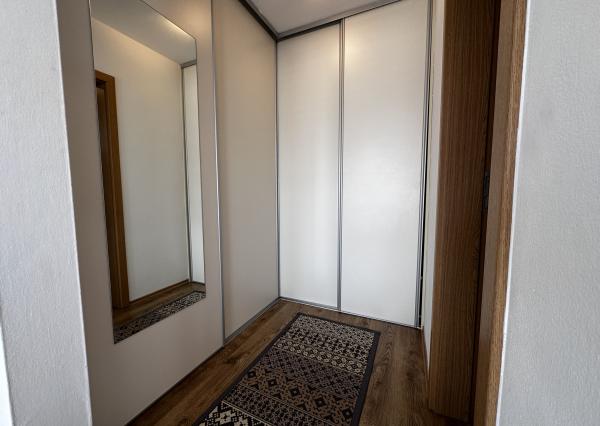 Prenájom Útulný 2-izbový byt s balkónom a parkovacím miestom