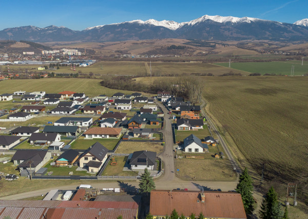 Pozemok s výhľadom na hory – cena len 120 €/m², Liptovský Mikuláš