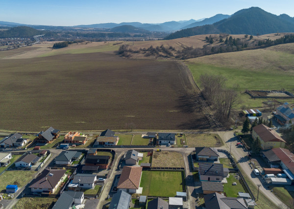 Pozemok s výhľadom na hory – cena len 120 €/m², Liptovský Mikuláš