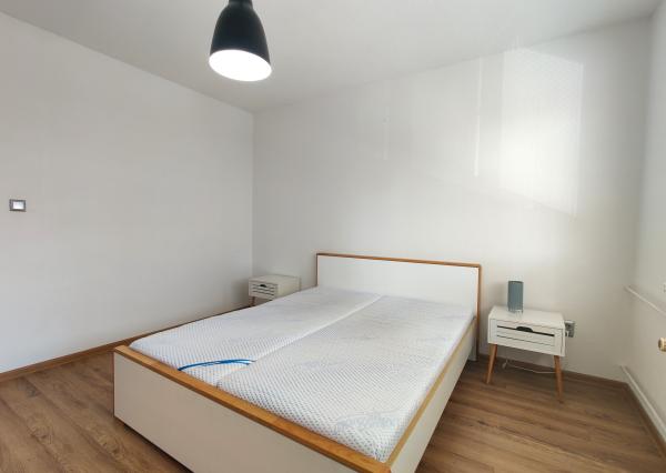 MODERNÝ A KOMPLETNE ZREKONŠTRUOVANÝ 2-IZBOVÝ BYT NA PRENÁJOM