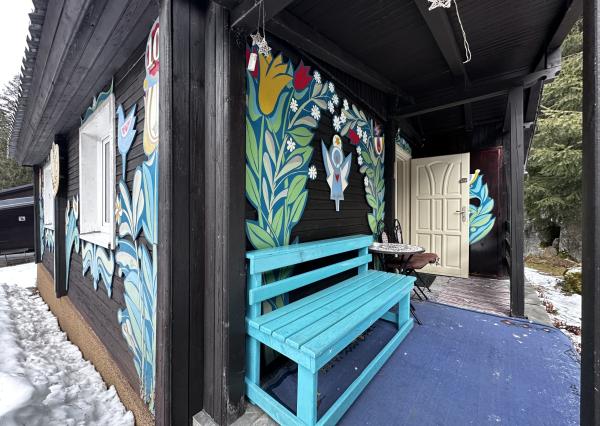 Chatka pri zjazdovke v Jasnej + 2 parkovacie miesta