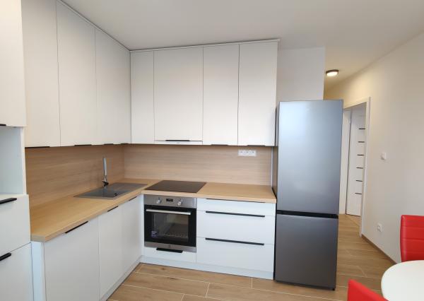 Moderný 1-izbový byt na prenájom,  Nábrežie 4. apríla