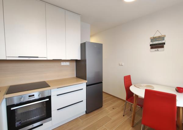 Moderný 1-izbový byt na prenájom,  Nábrežie 4. apríla