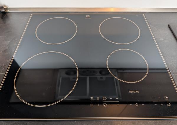 Na prenájom nový moderný 2-izbový byt