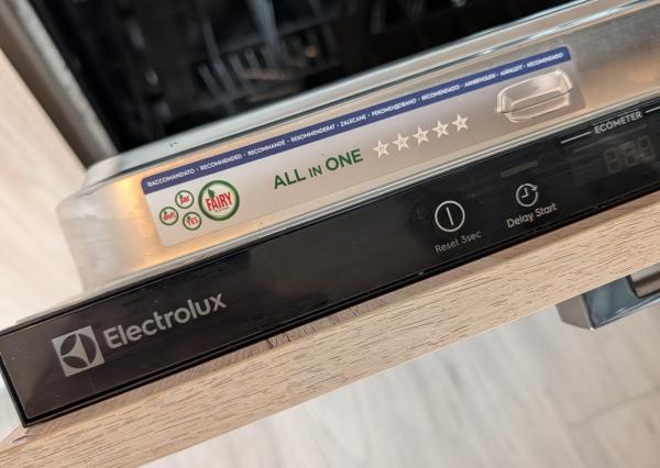 Na prenájom nový moderný 2-izbový byt