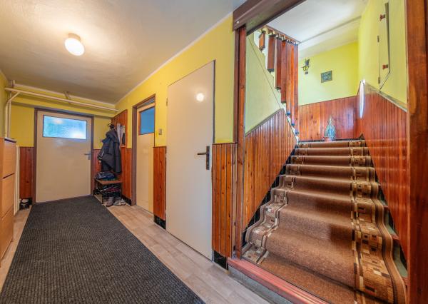 Rodinný Dom + veľký pozemok, výborná poloha /Liptovský Ján/